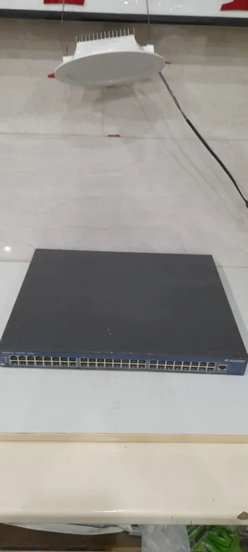 هاب سوییچhuawei s3552g dc 48 port