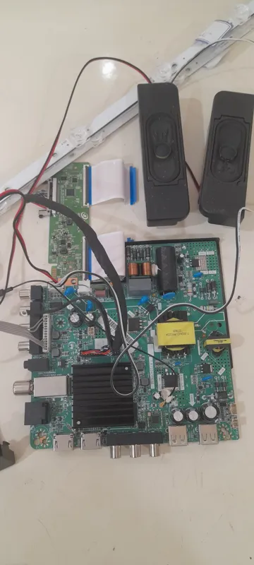 برد تلویزیون 43 اینچ rak 4330