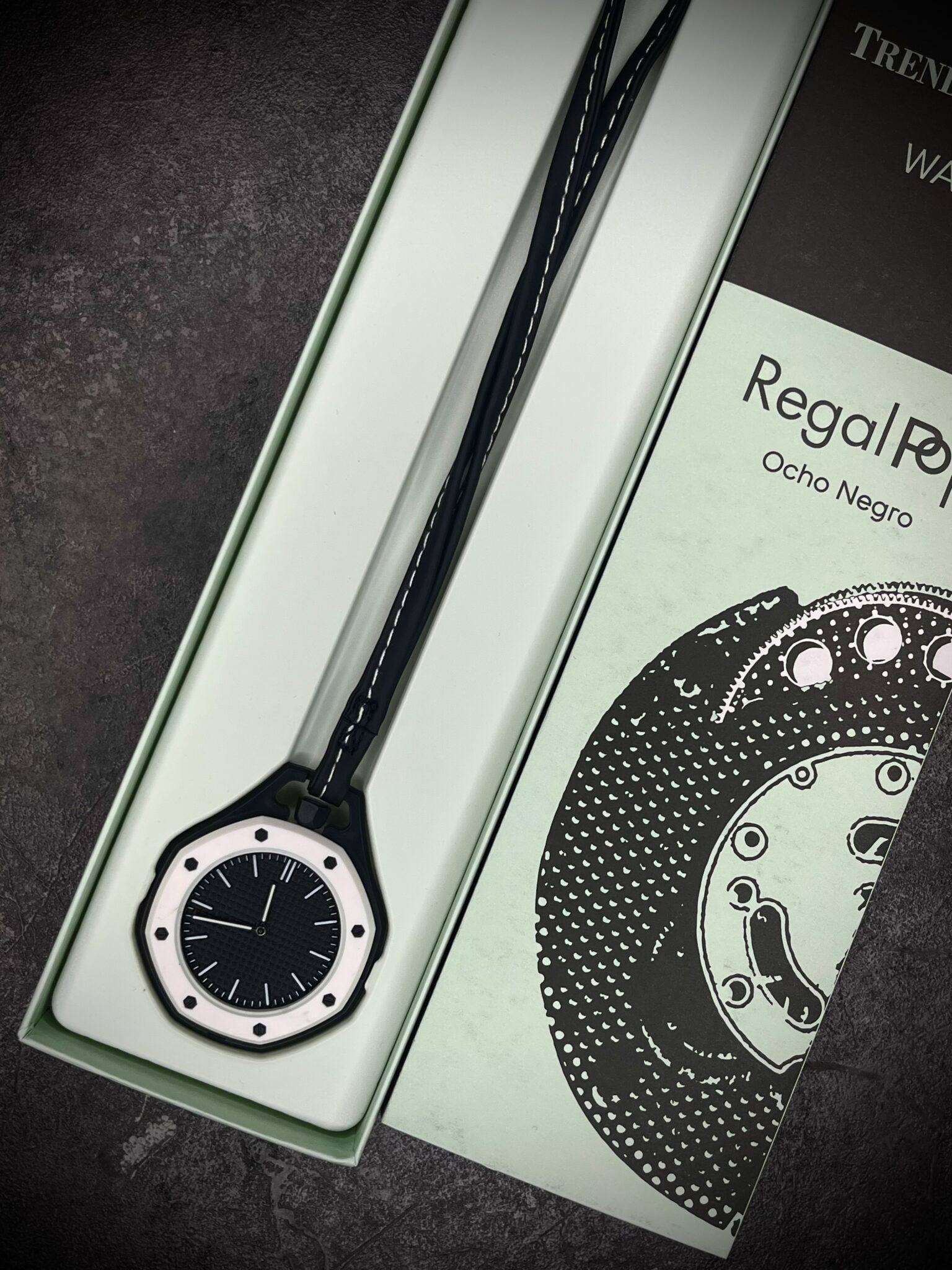 ساعت Regal Pop مشکی، طراحی اسپرت و جذاب