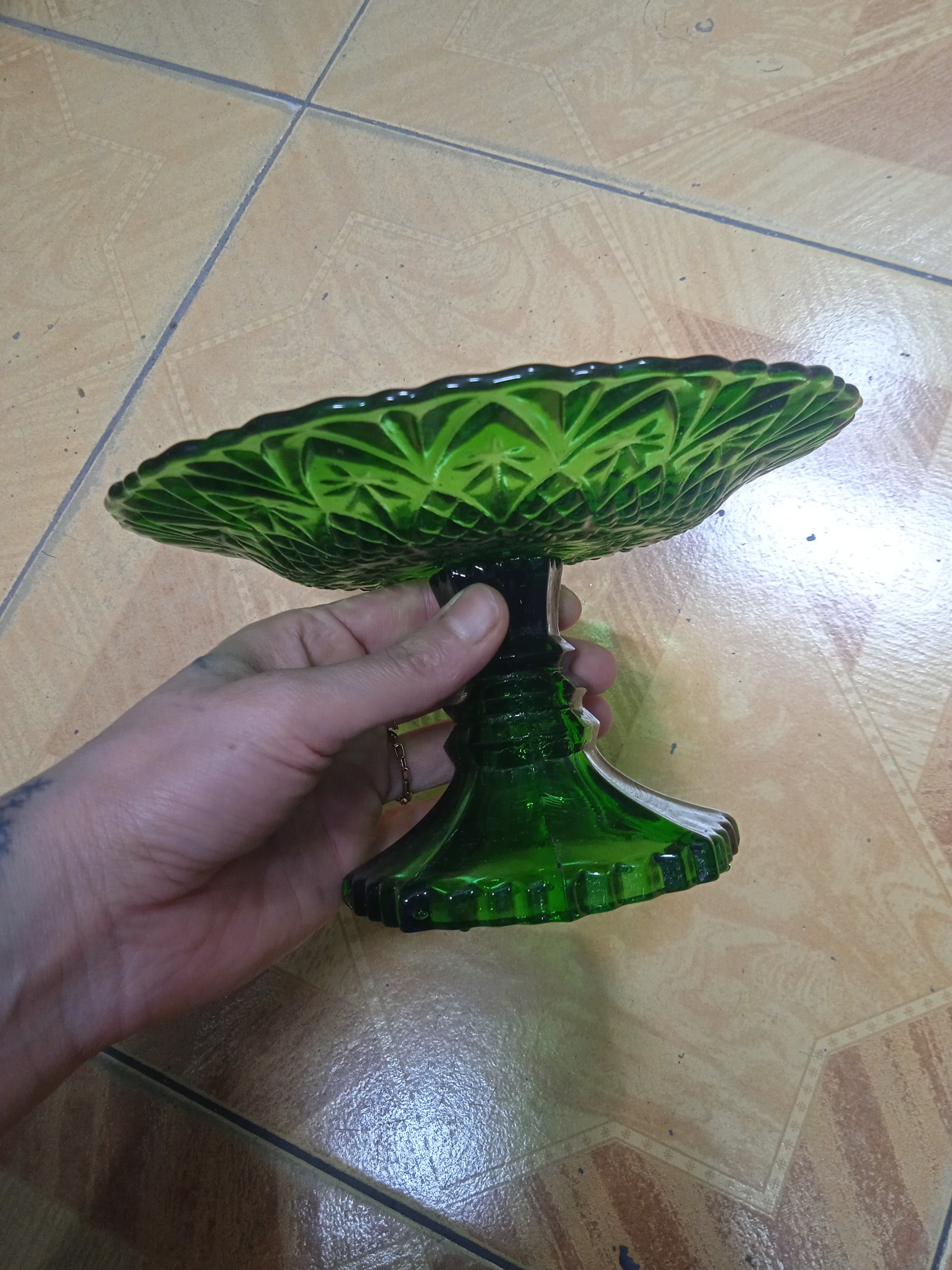 شیرینی خوری نوستالژی