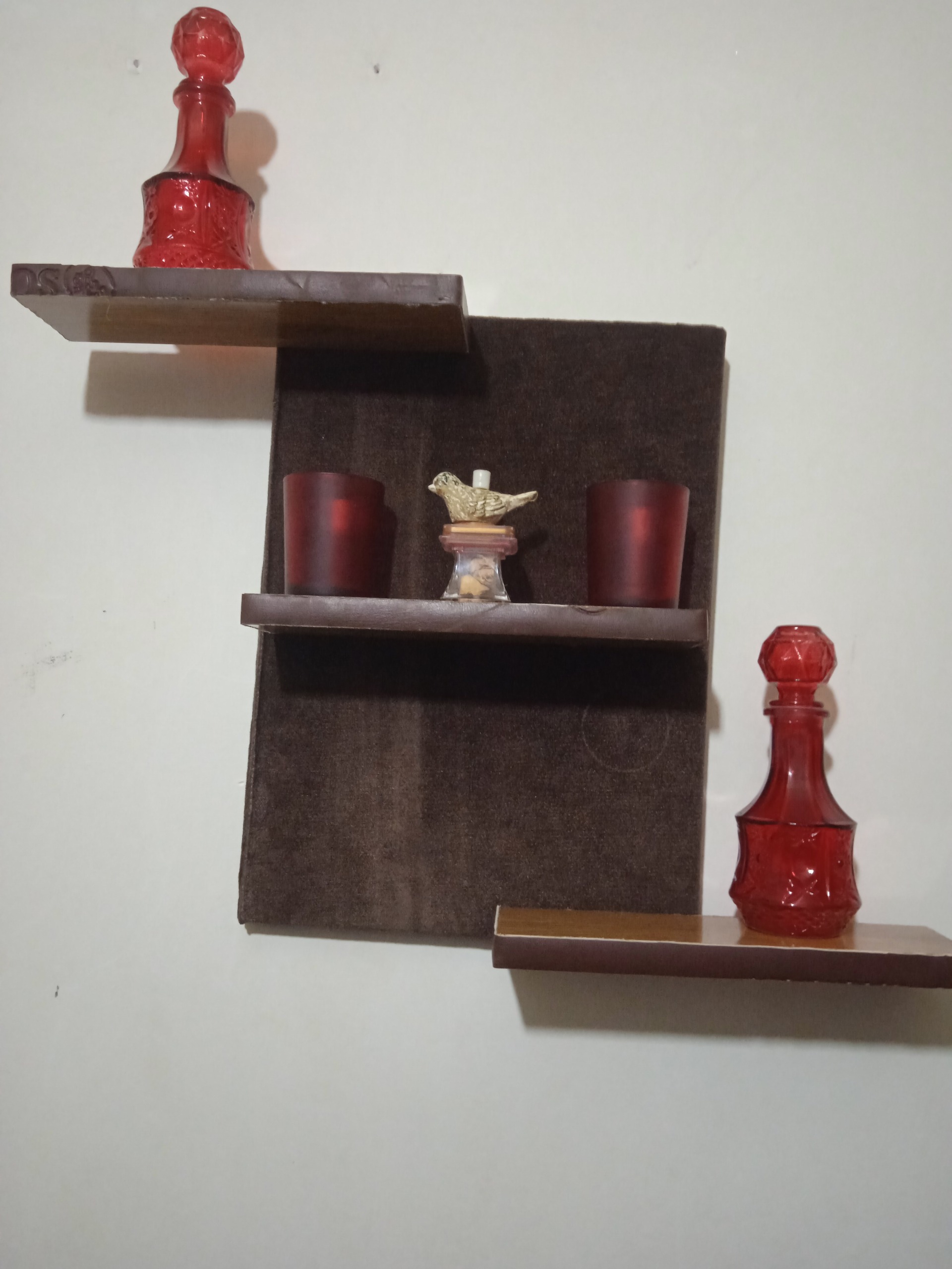 شلف دیواری سه خانه