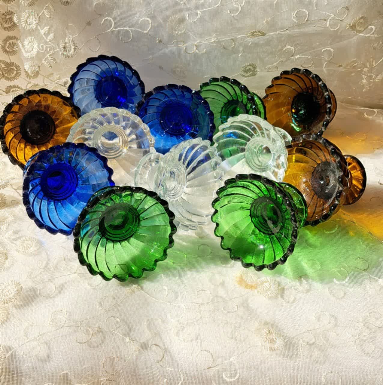 نقل خوری پایه دار