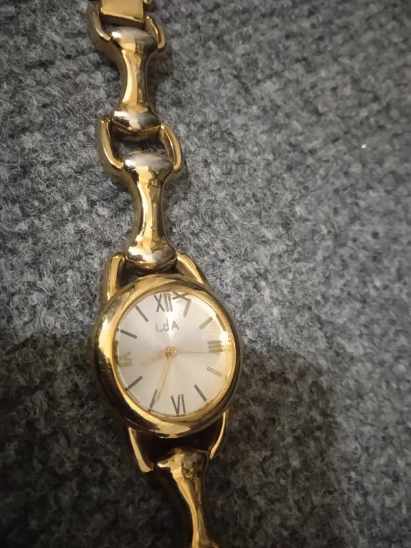 ساعت زنانه برند ال دی ای