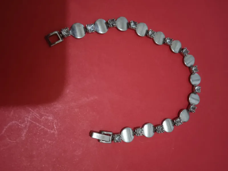 دستبند نگین دار