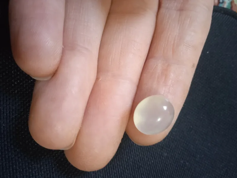 نگین عقیق تراش خورده