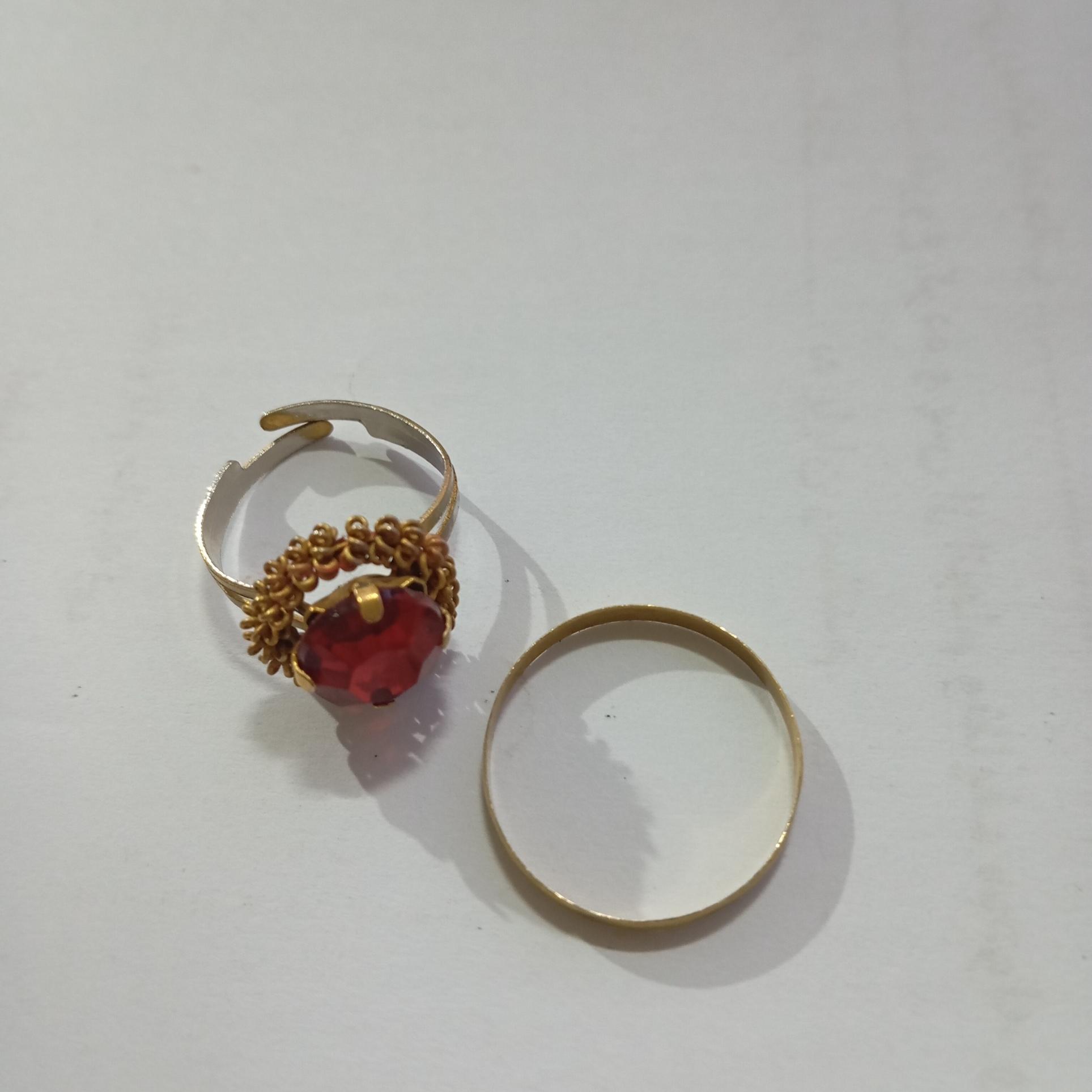 حلقه و انگشتر زنانه