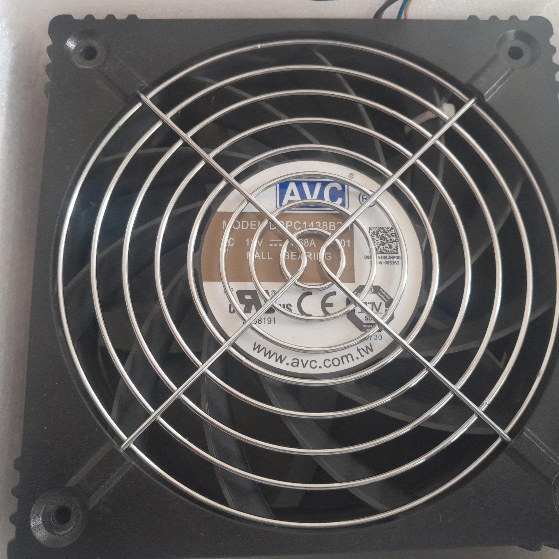 فن 14×14 ماینرA V C