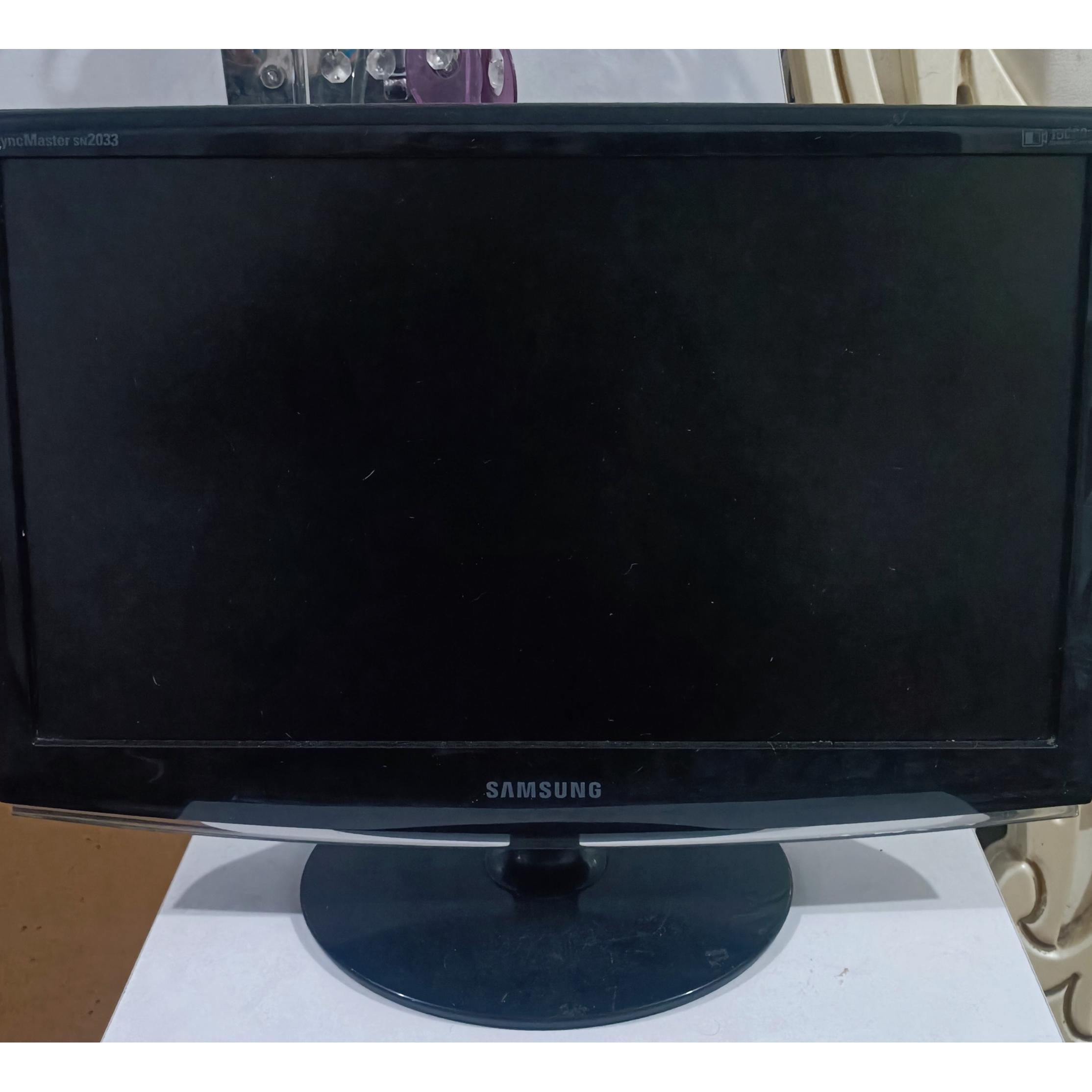 مانیتور سامسونگ مدل SyncMaster sw2033