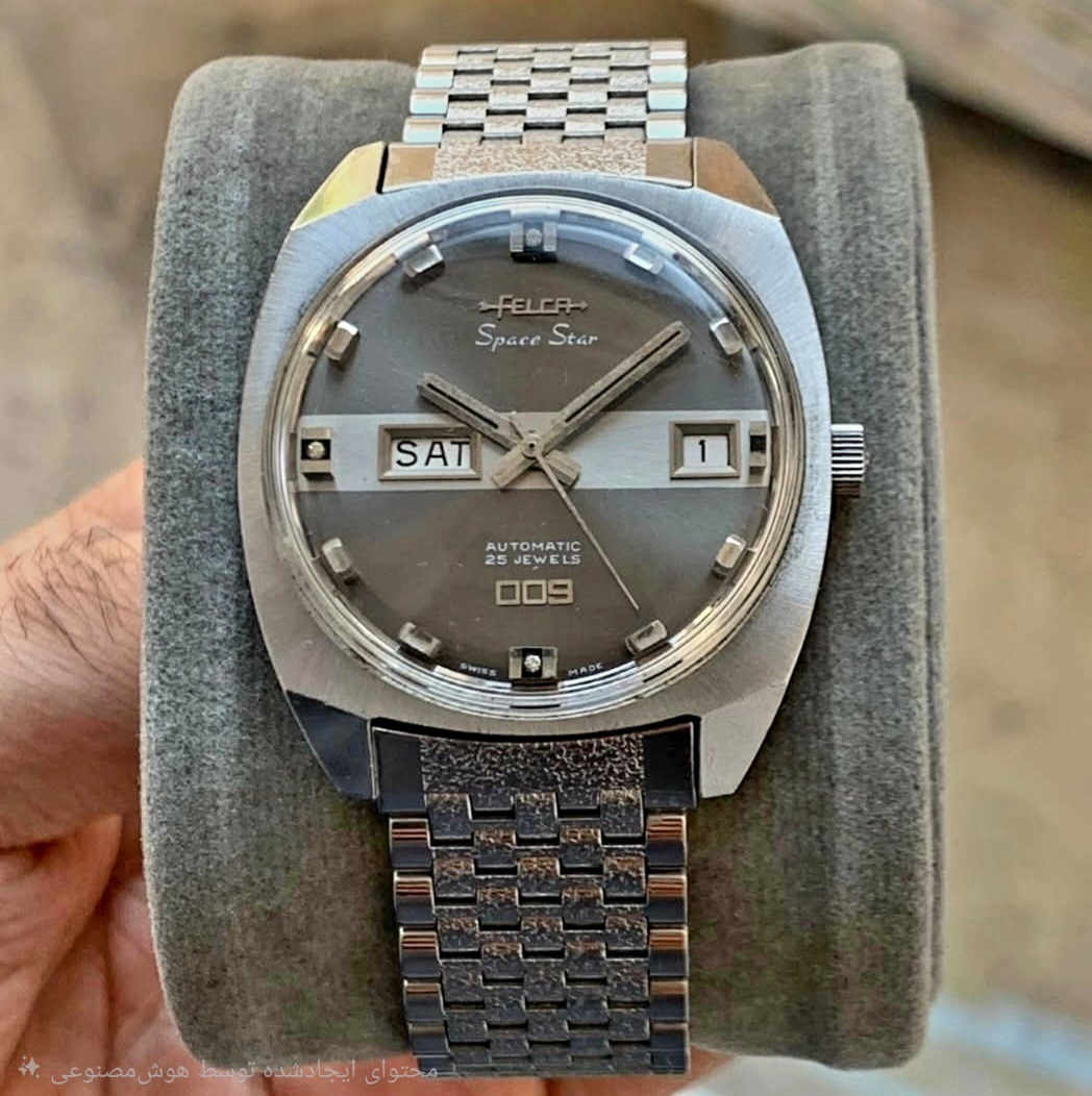 ساعت مچی قدیمی فلکا