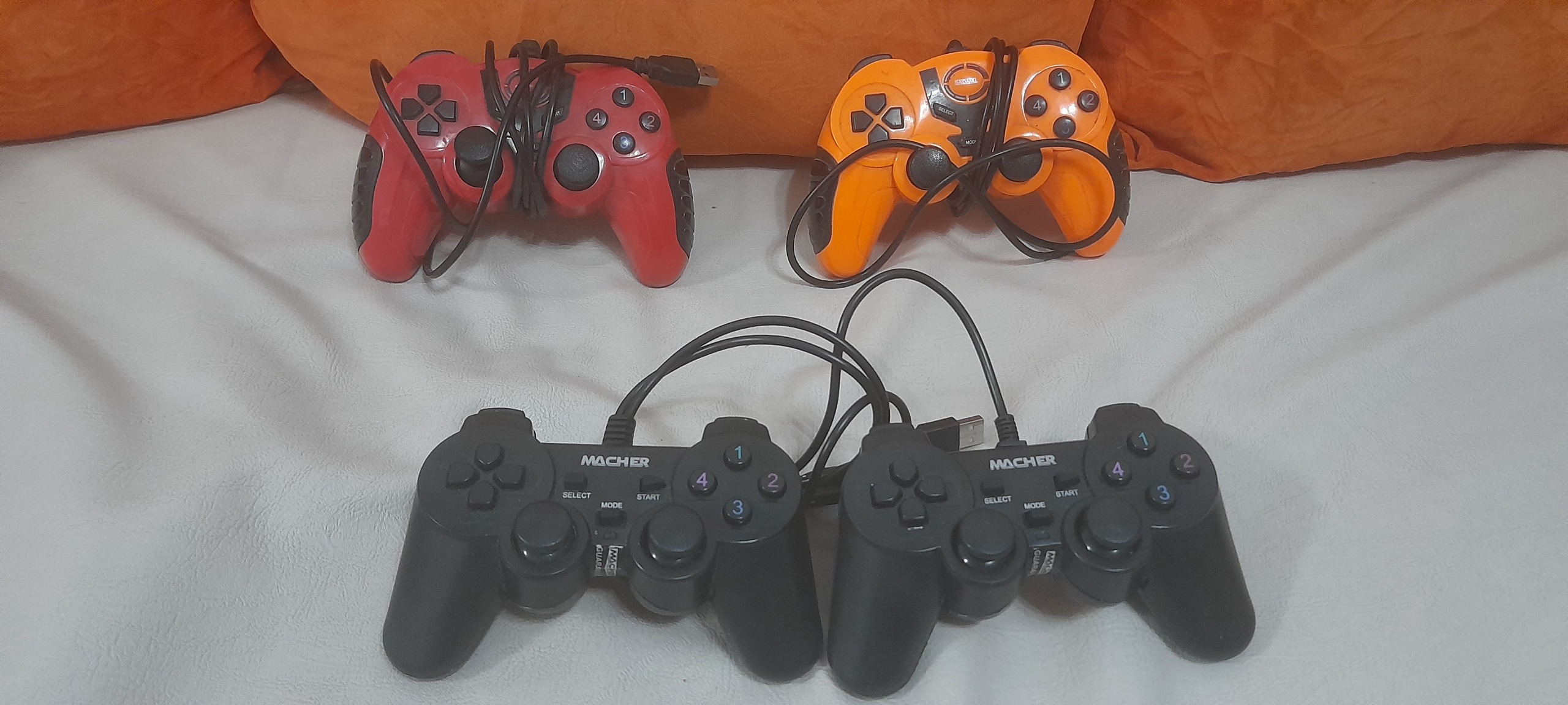 دسته کامپیوتر هستن فکر کنم