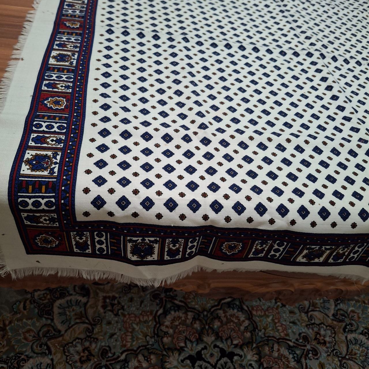 دستمال گردن قدیمی نقش دار وینتیج و اروپایی