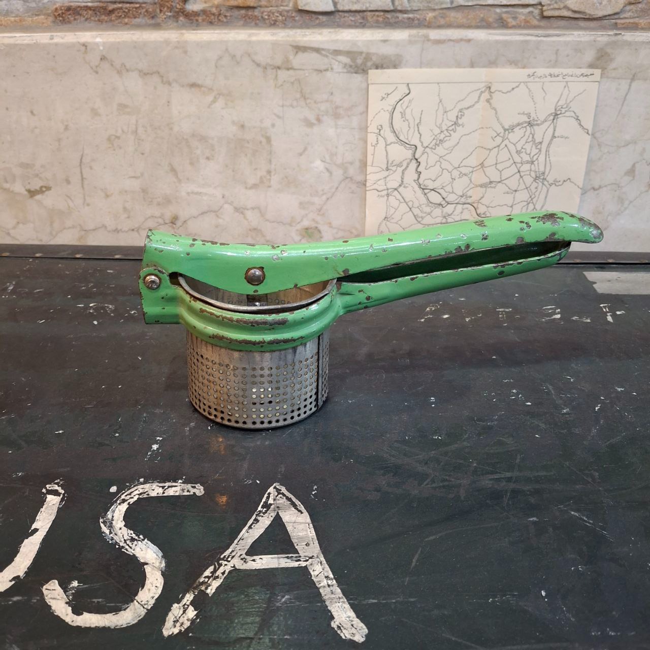 آبمیوه گیری قدیمی مارک دار ساخت انگلیس