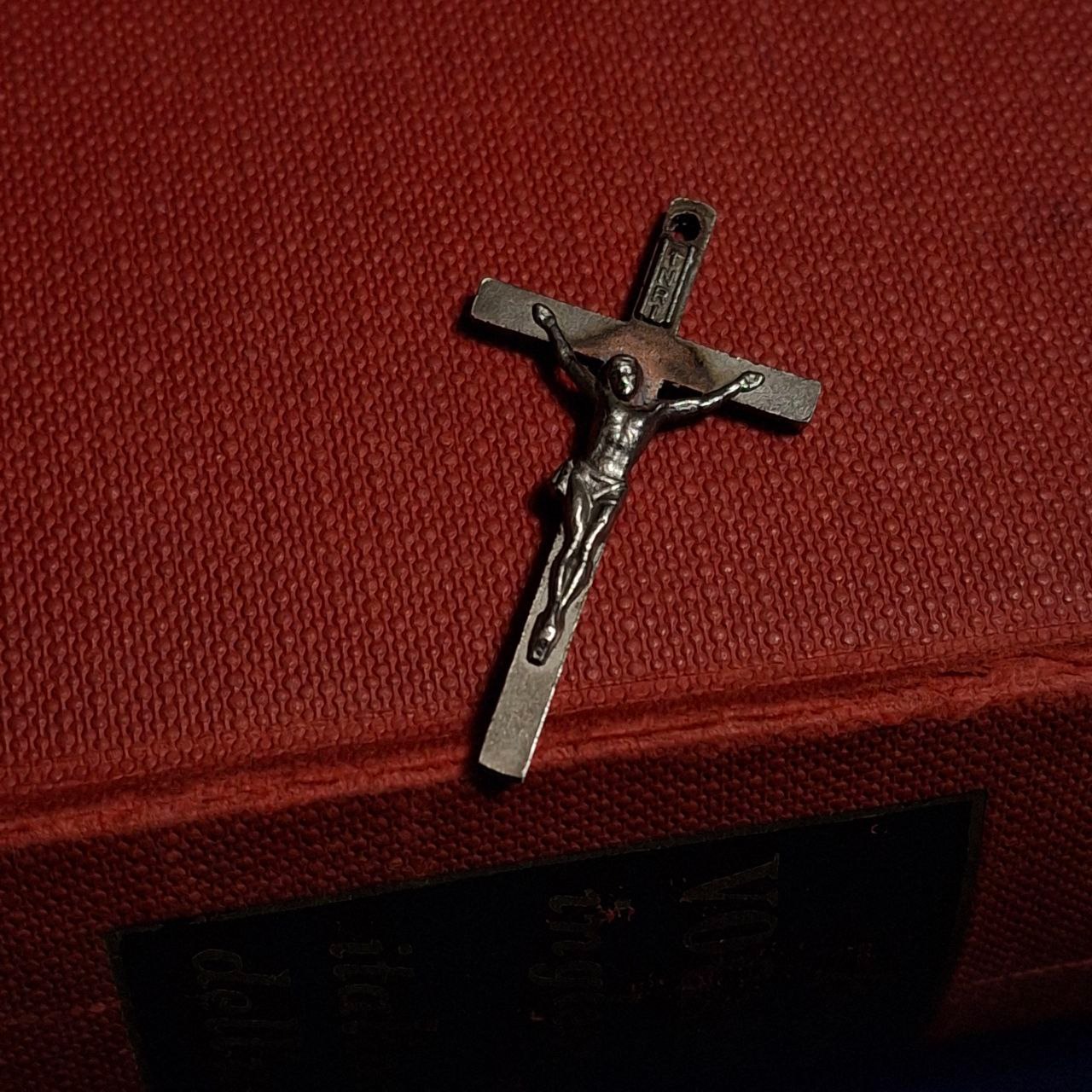 صلیب حضرت مسیح آنتیک مارک دار ساخت ایتالیا