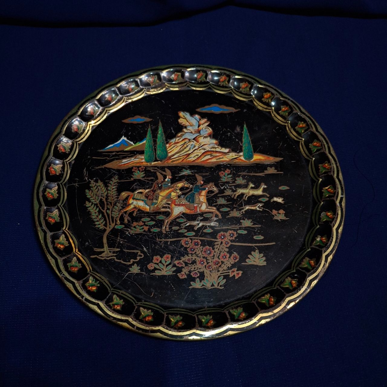 سینی فلزی قدیمی خاص و کلکسیونی