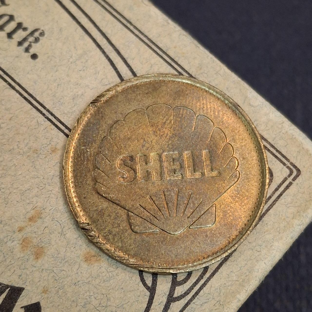 ژتون قدیمی صنایع سوخت شل shell به تاریخ 1961
