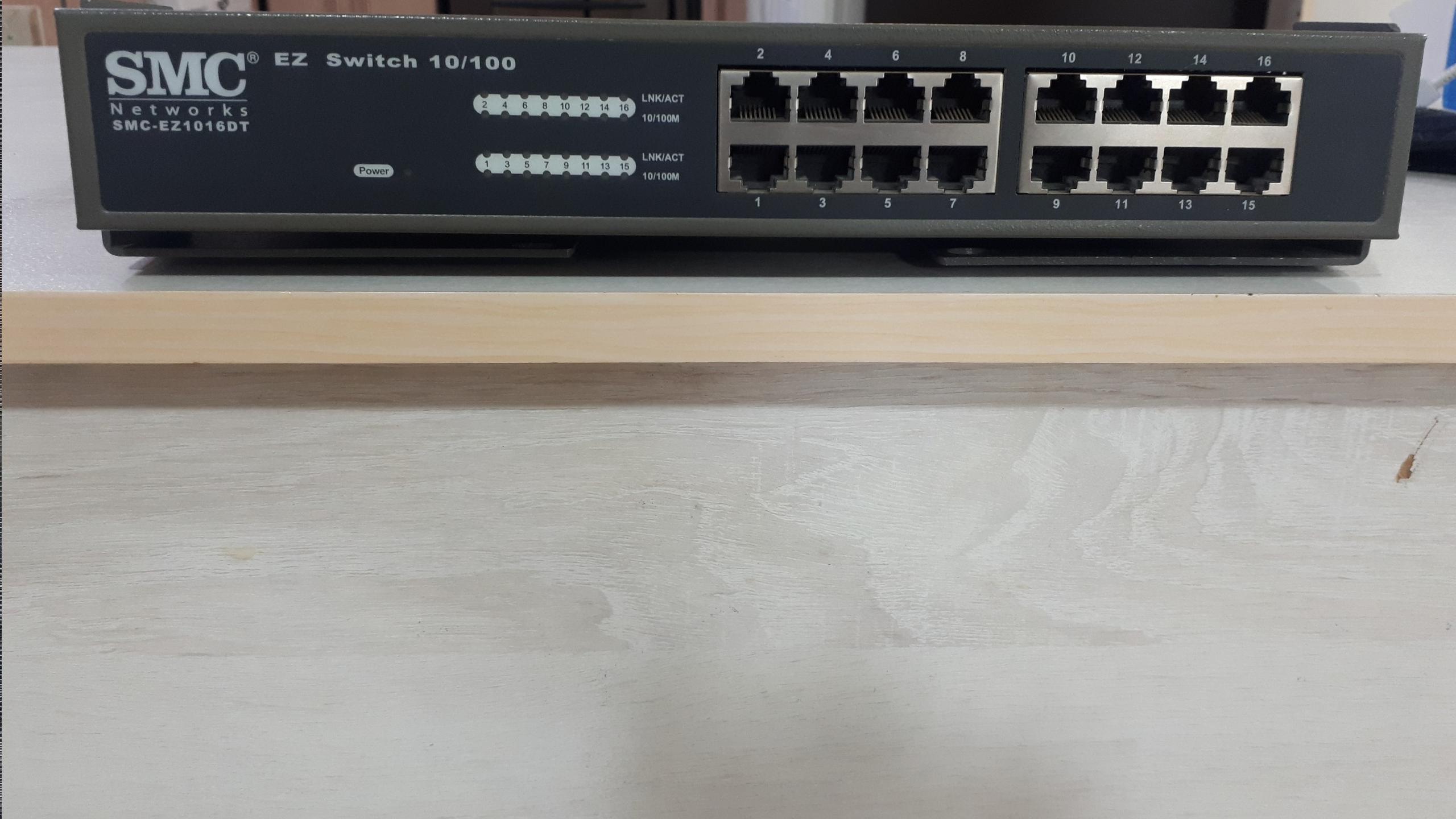 سوئیچ شبکه SMC-EZ1016DT