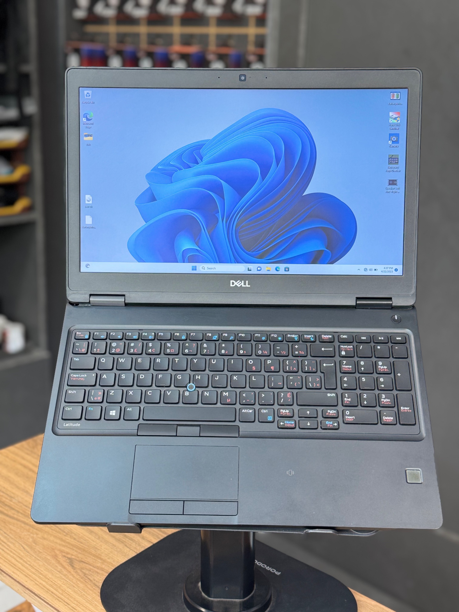 لپ تاپ 15 اینچی DELL5580
