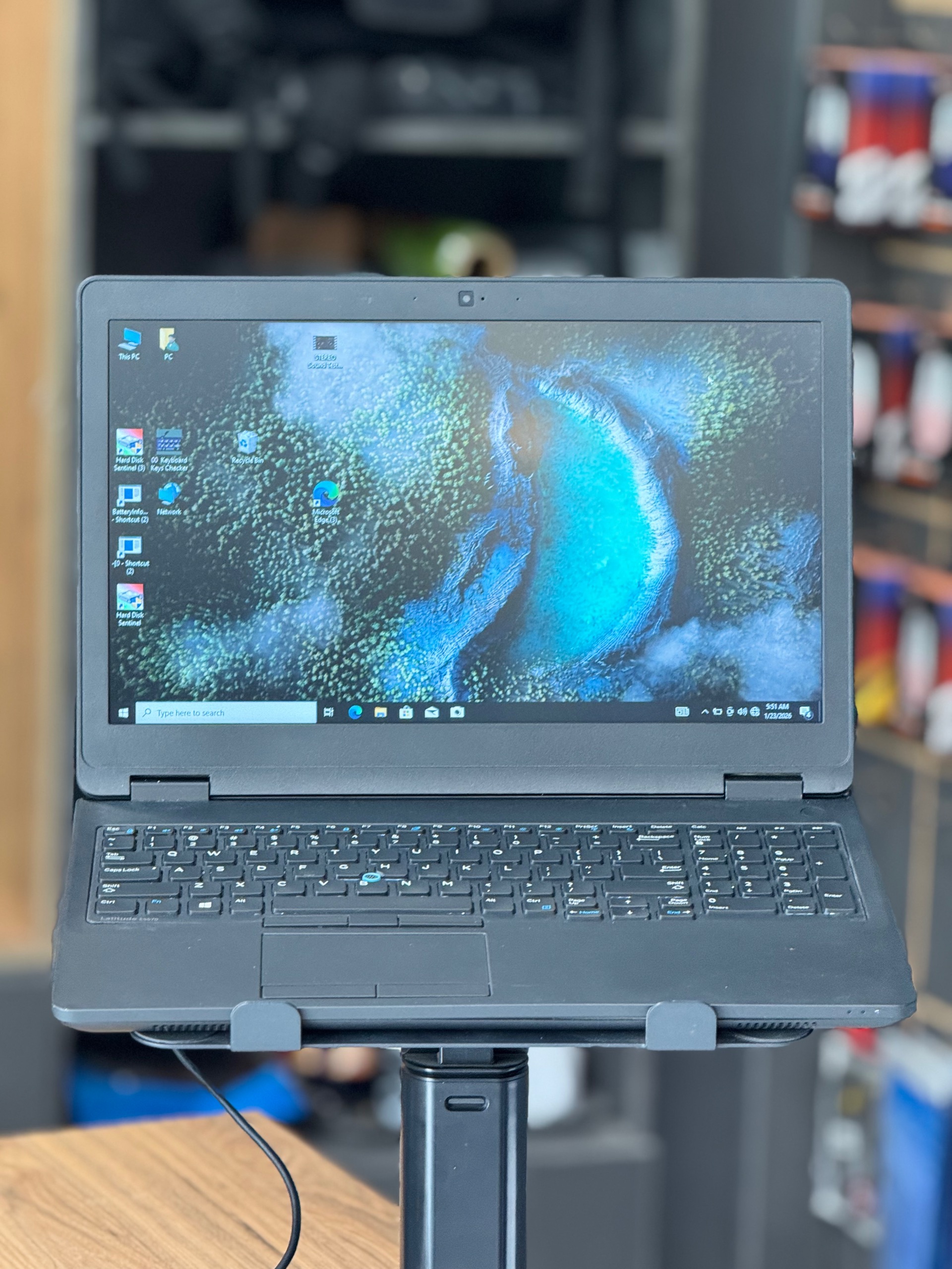 لپ تاپ 15.6 اینچی DELL 5570
