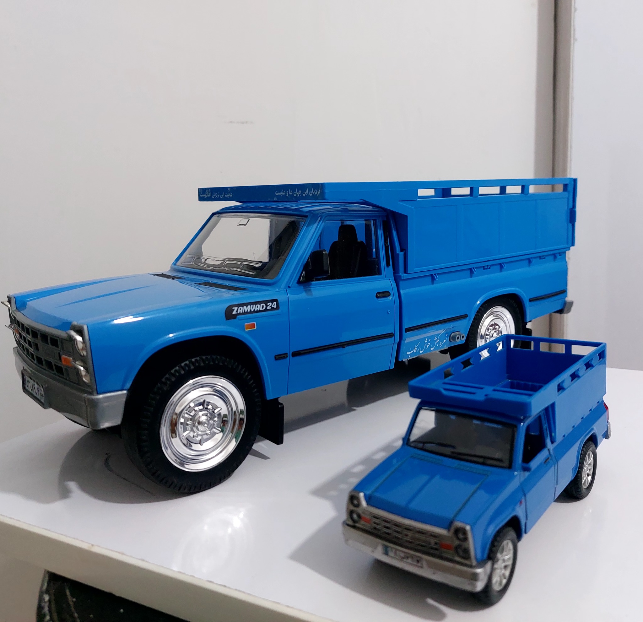 ماکت نیسان کوچیک و بزرگ