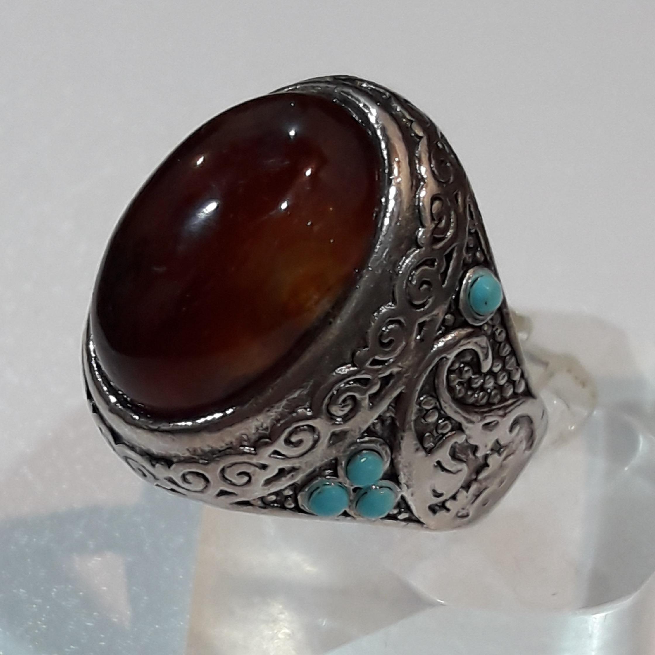 انگشتر عقیق خوشرنگ وزیبا