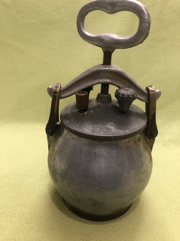 دیگ زودپز کوچولو
