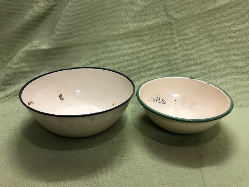 دو عدد کاسه لعابی قدیمی