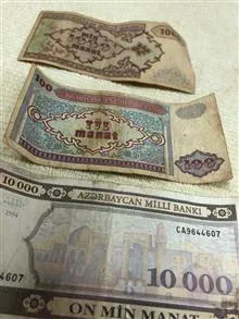 سه