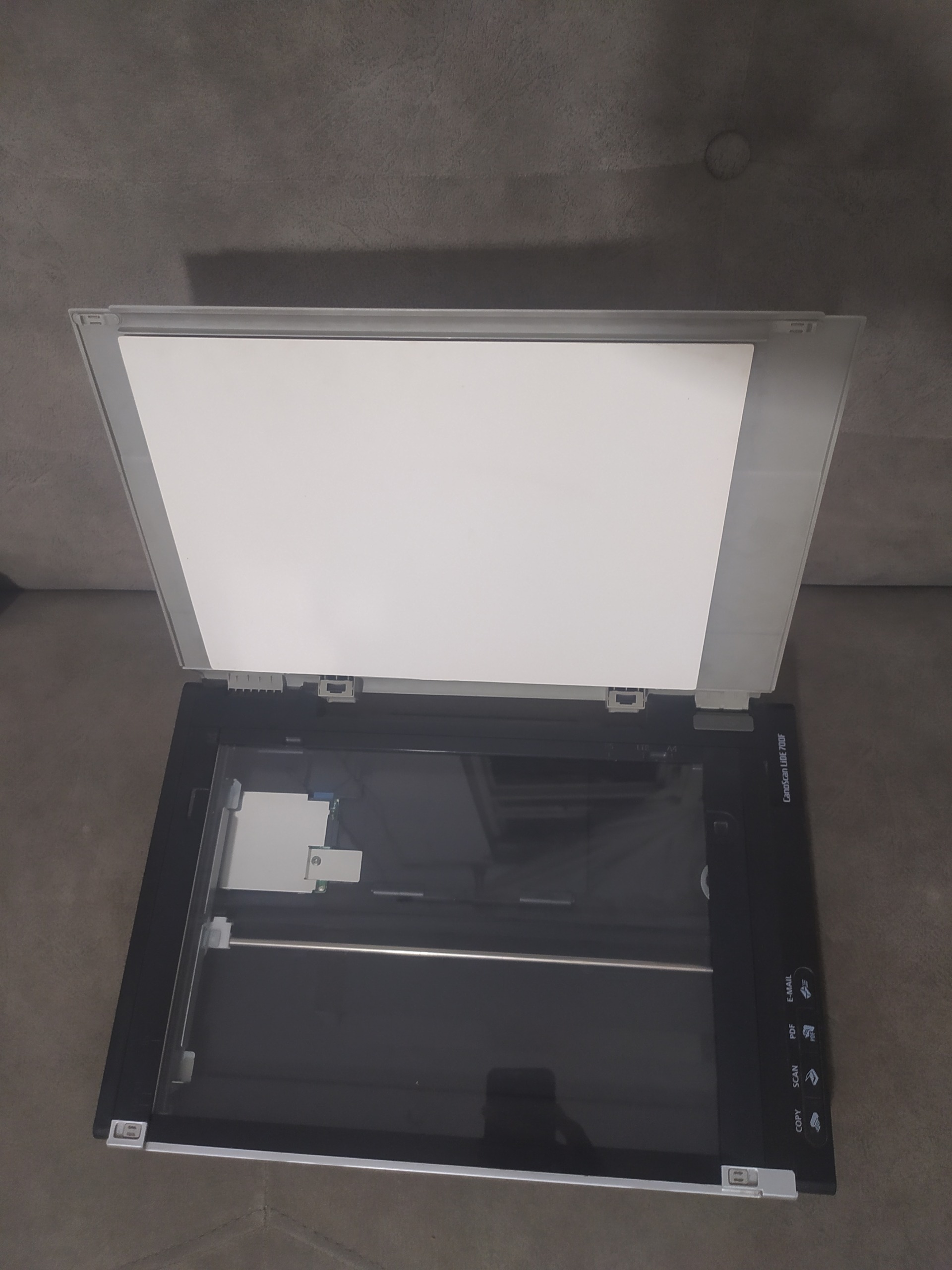 اسکنر کنون LiDE700F