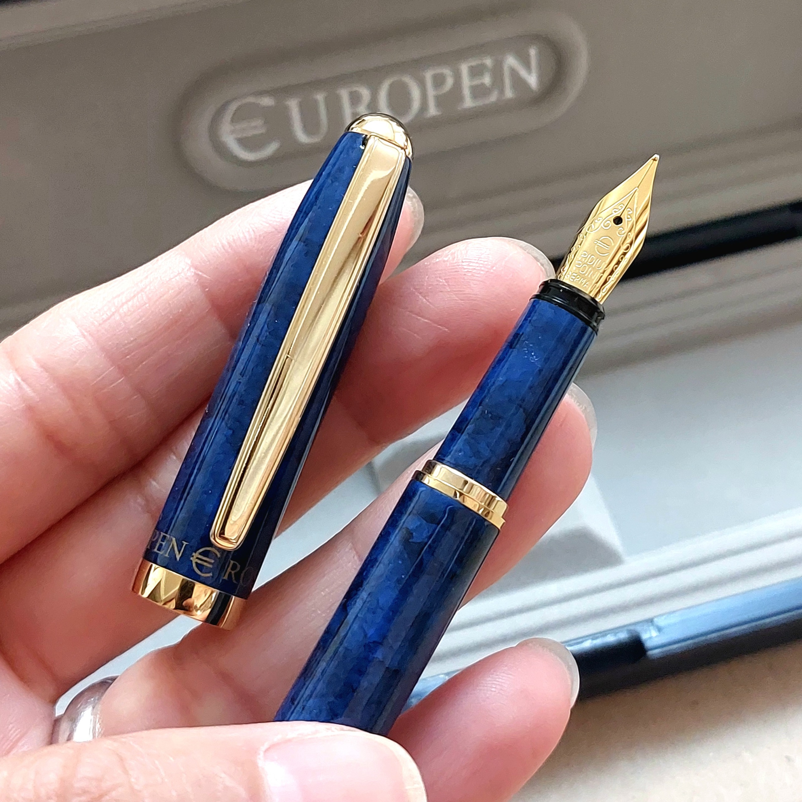 خودنویس لاکچری UROPEN روکش لاک نو با جعبه
