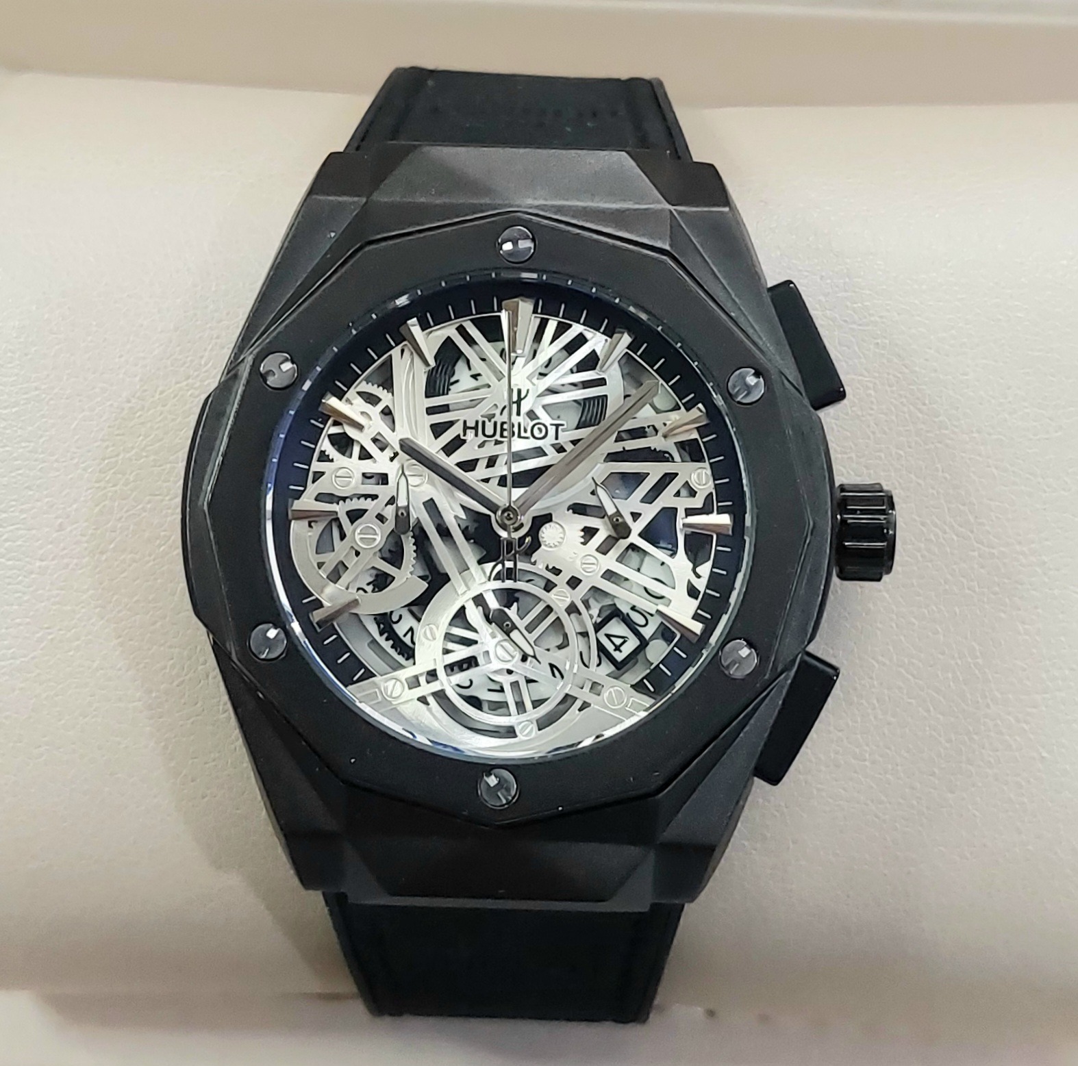 HUBLOT کرنوگراف 4موتور فعال تقویم دار لاکچری