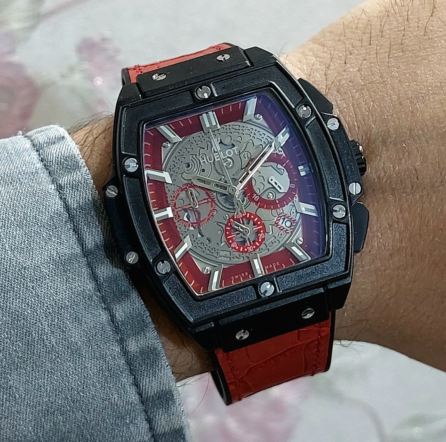 HUBLOT کرنوگراف 4موتور فعال تقویم دار بیگ بنگ