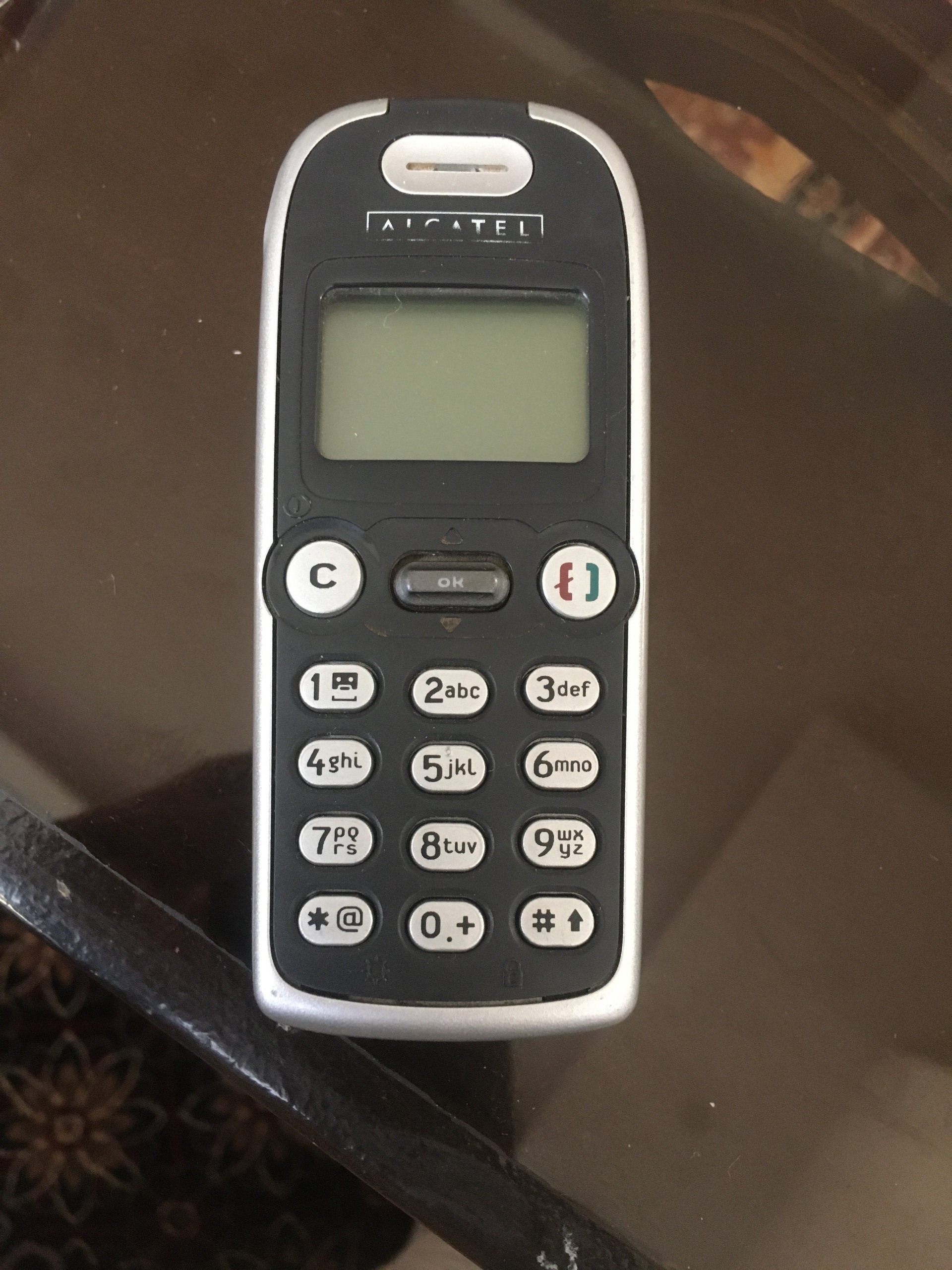 گوشی قدیمی موبایل الکاتل