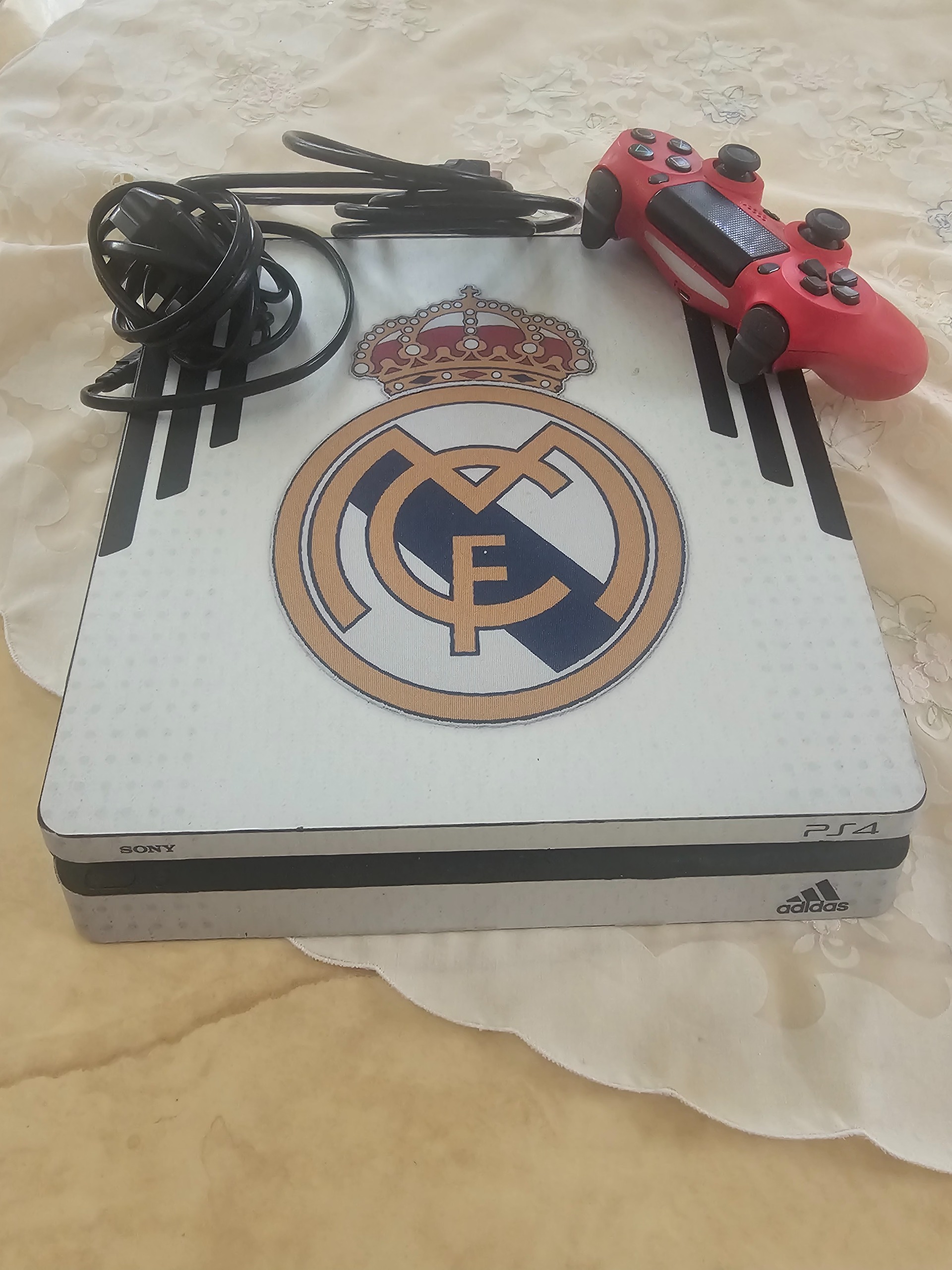 ps4 slim 1tb