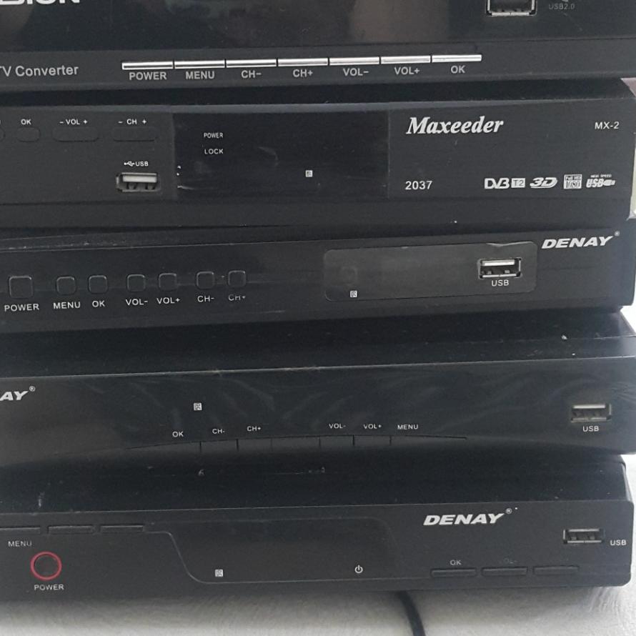 تعدادی گیرنده دیجیتال