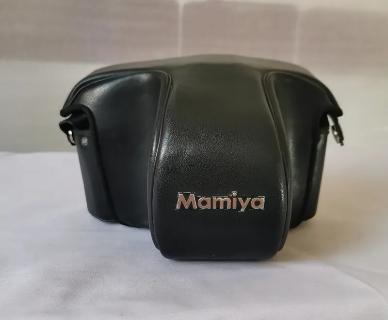 جلد چرمی دوربین عکاسی مامیا mamiya