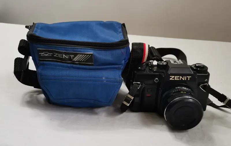 دوربین عکاسی قدیمی زنیت 122 ZENIT روسی