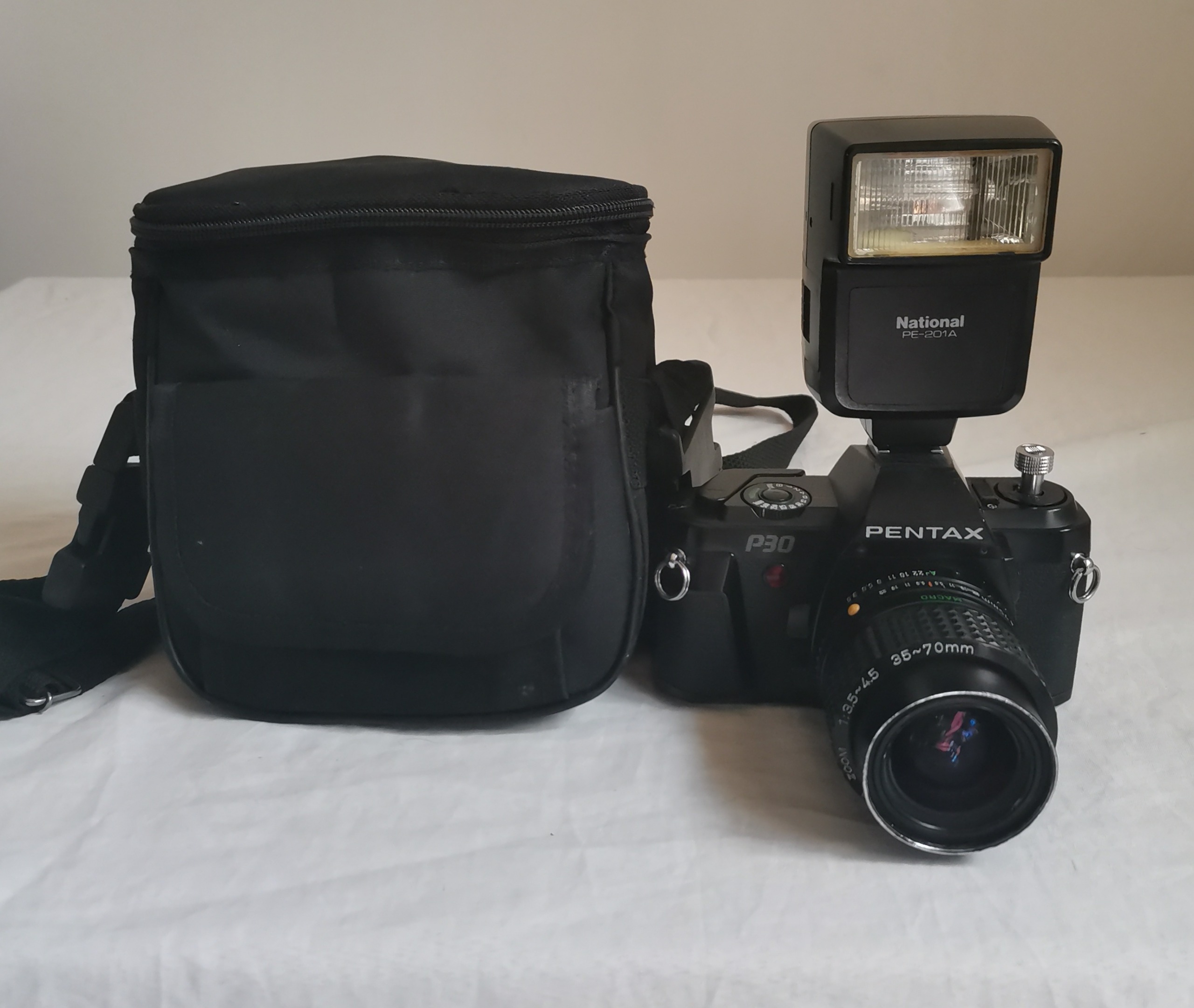 دوربین آنالوگ قدیمی پنتاکس Pentax