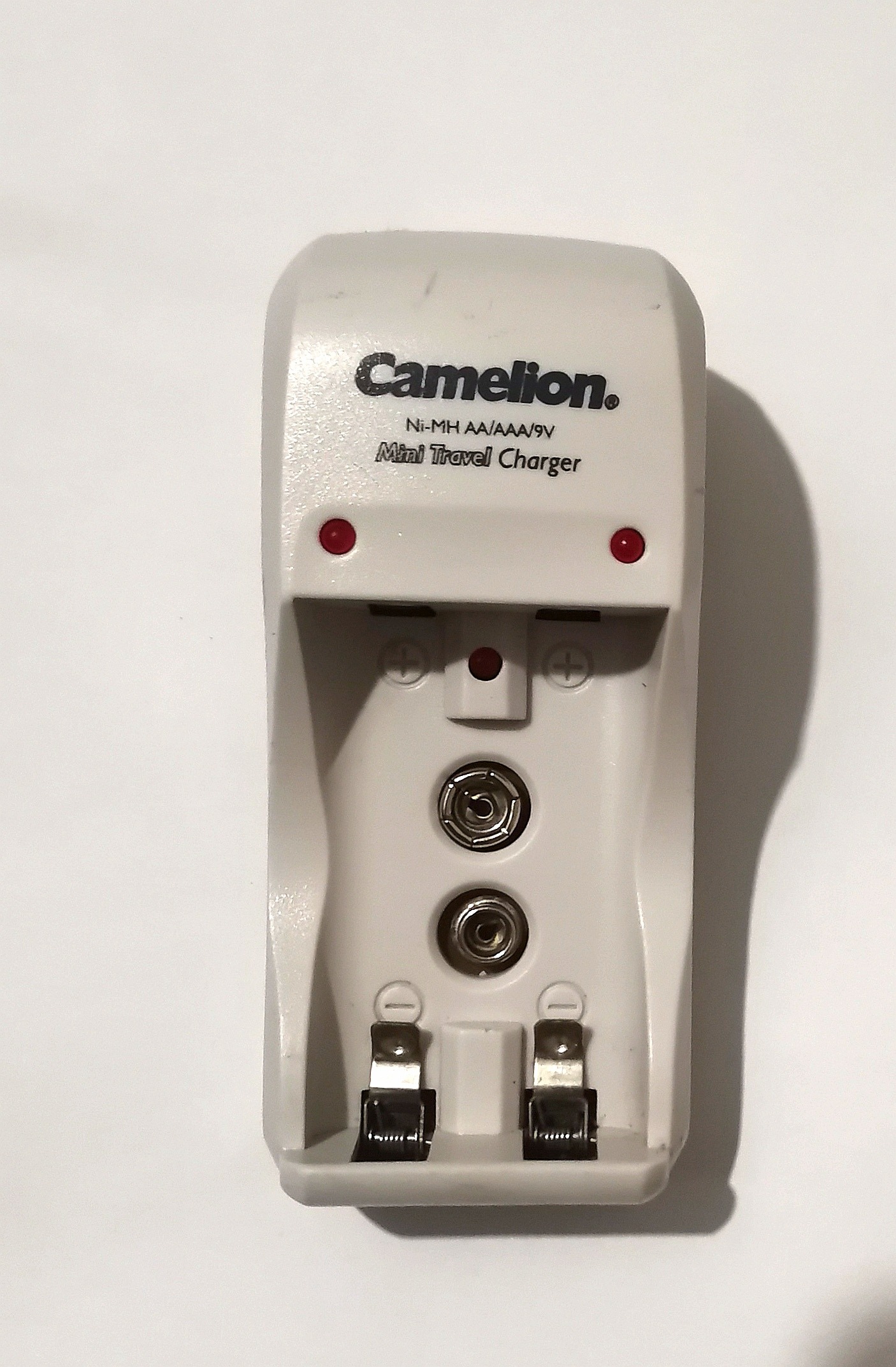 شارژر باتری قلمی و نیم قلمی کمیلون