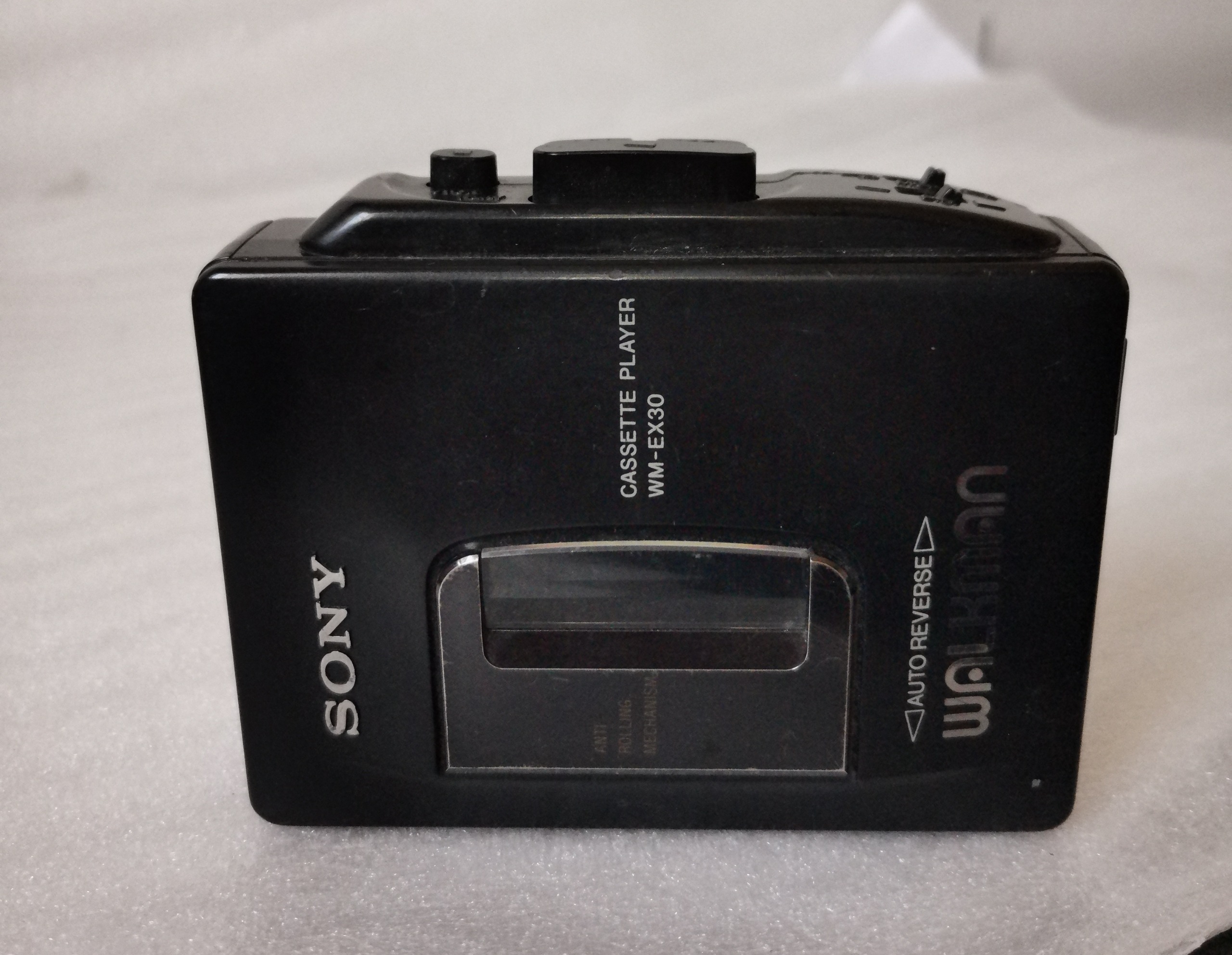 واکمن دو لبه کاست خور قدیمی سونی Sony ژاپن