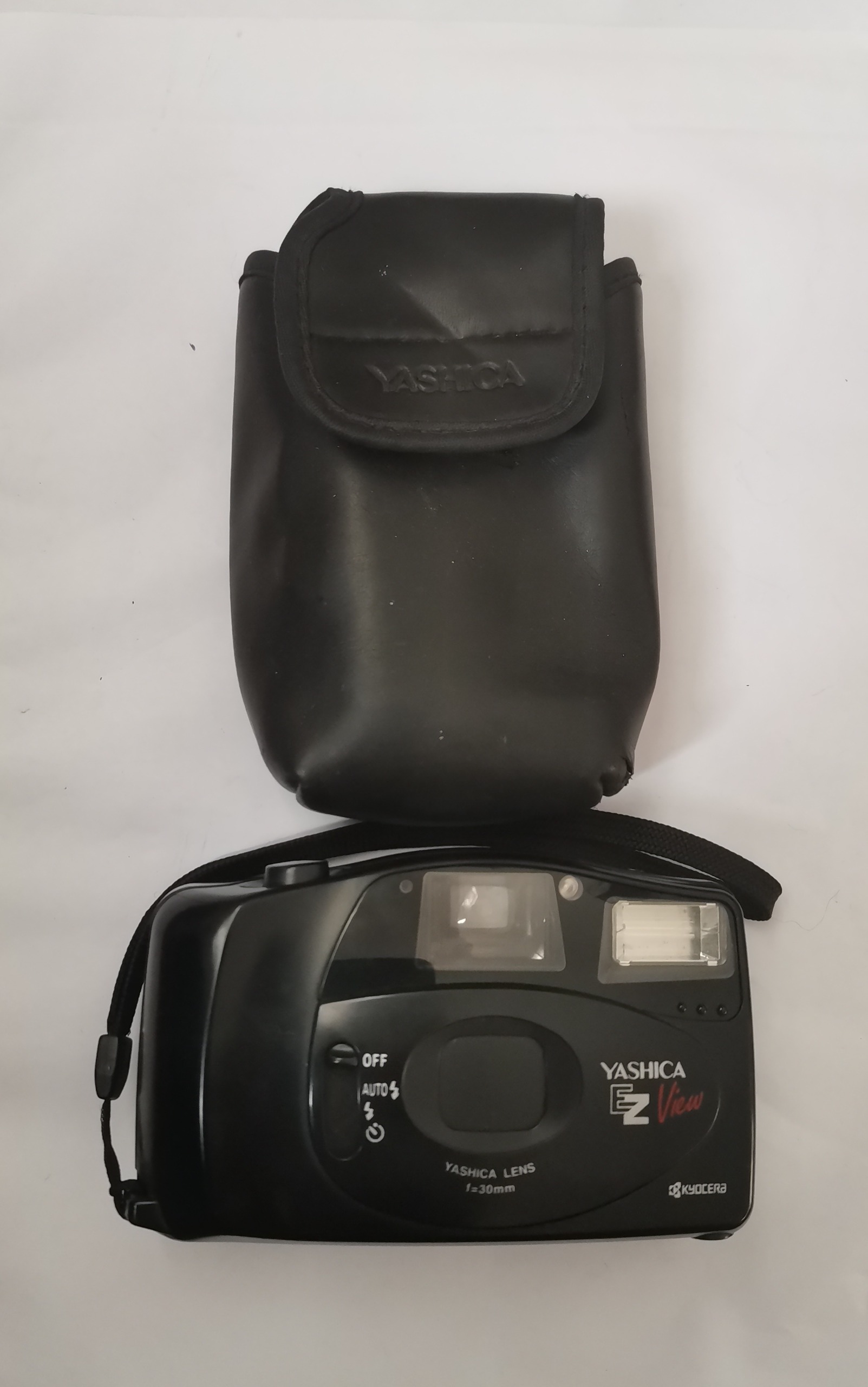 دوربین عکاسی قدیمی یاشیکا EZ