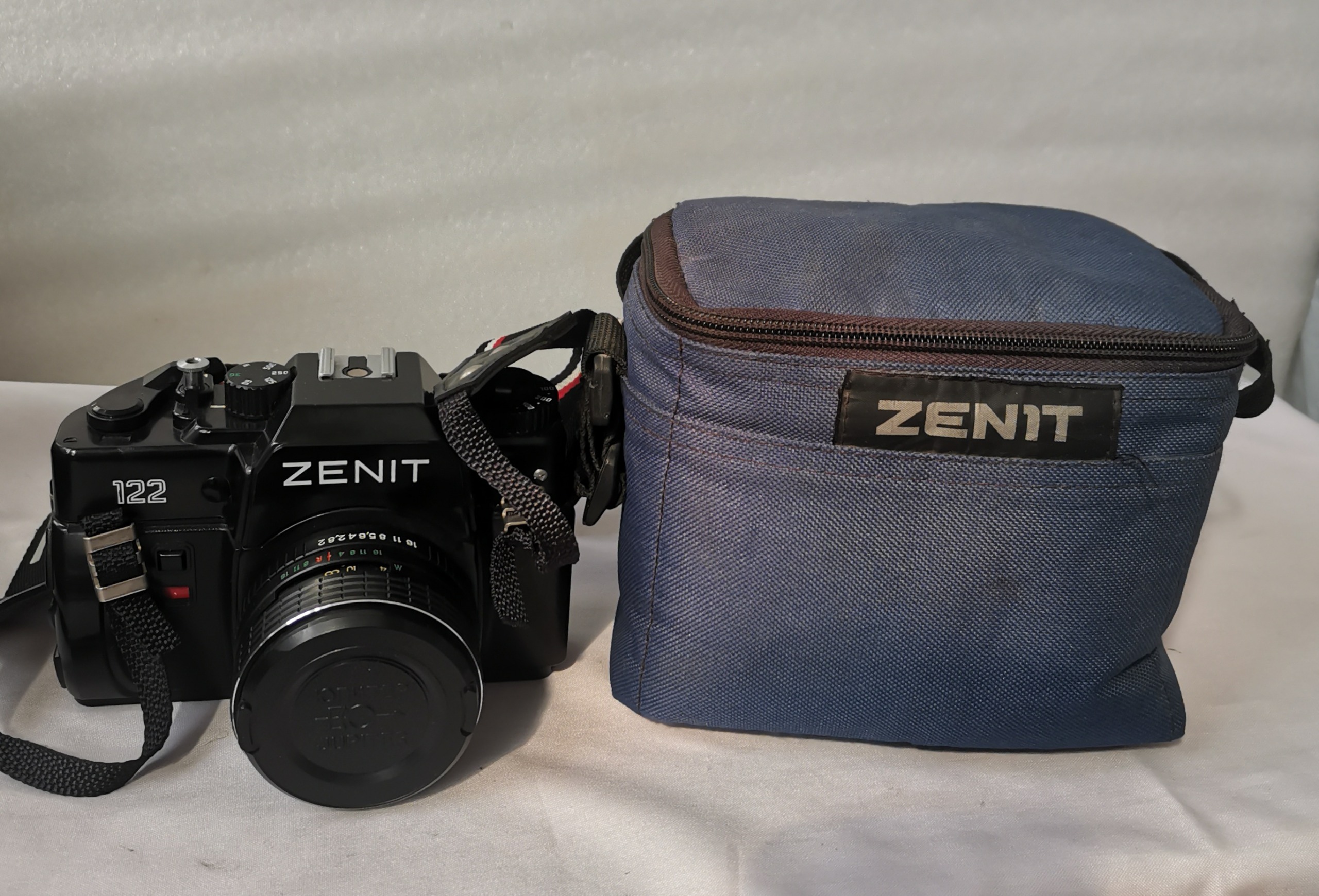 دوربین عکاسی قدیمی زنیت 122 روس