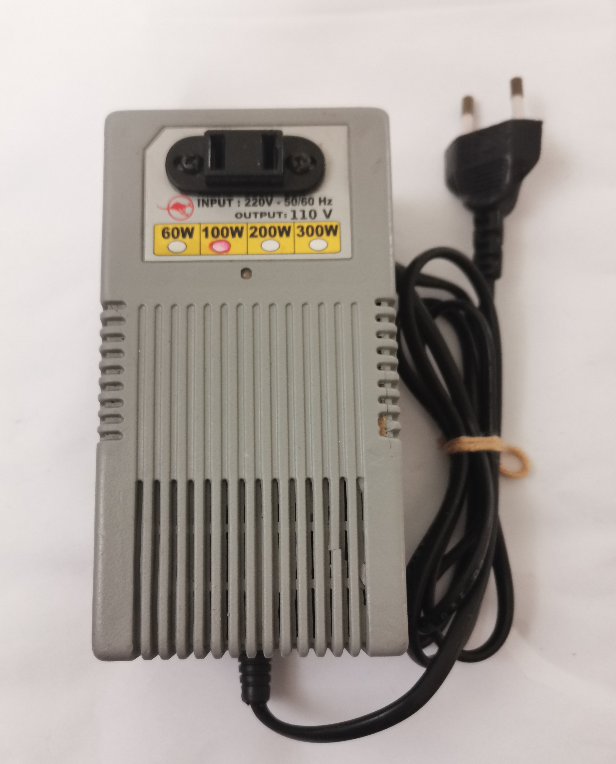 ترانسفورماتور کاهنده 220 وات به 110