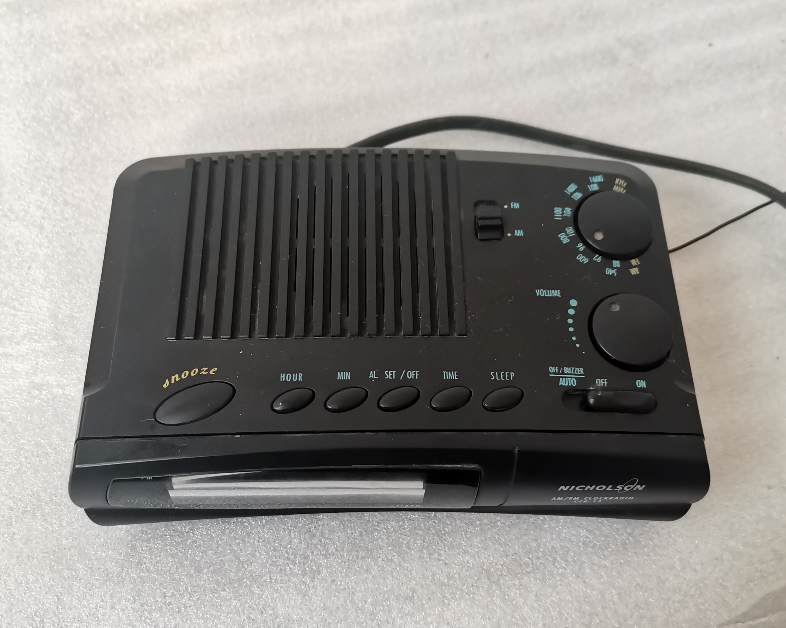 رادیو ساعت قدیمی