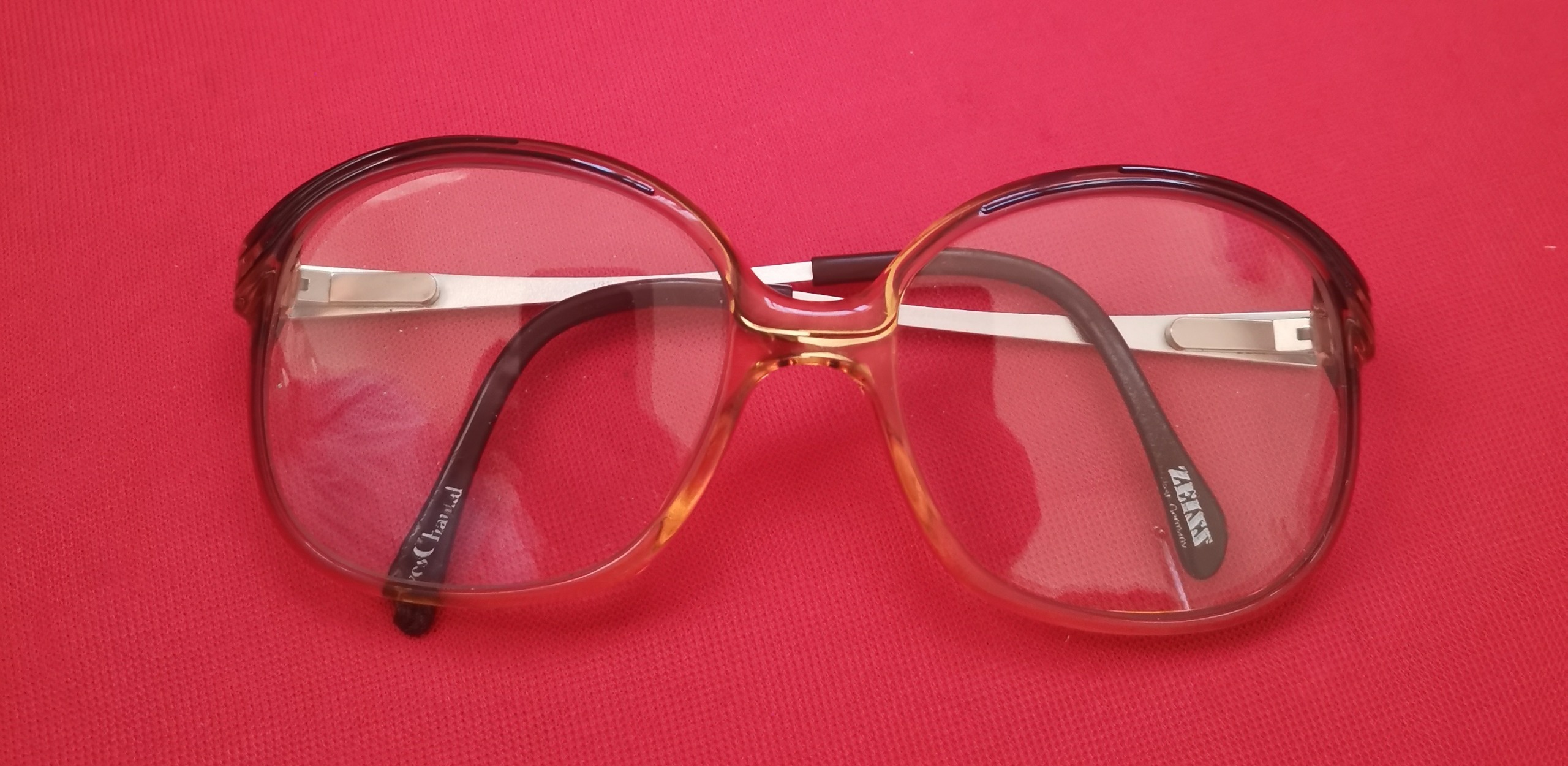 فریم عینک طبی کائوچوئی زنانه زایس zeiss