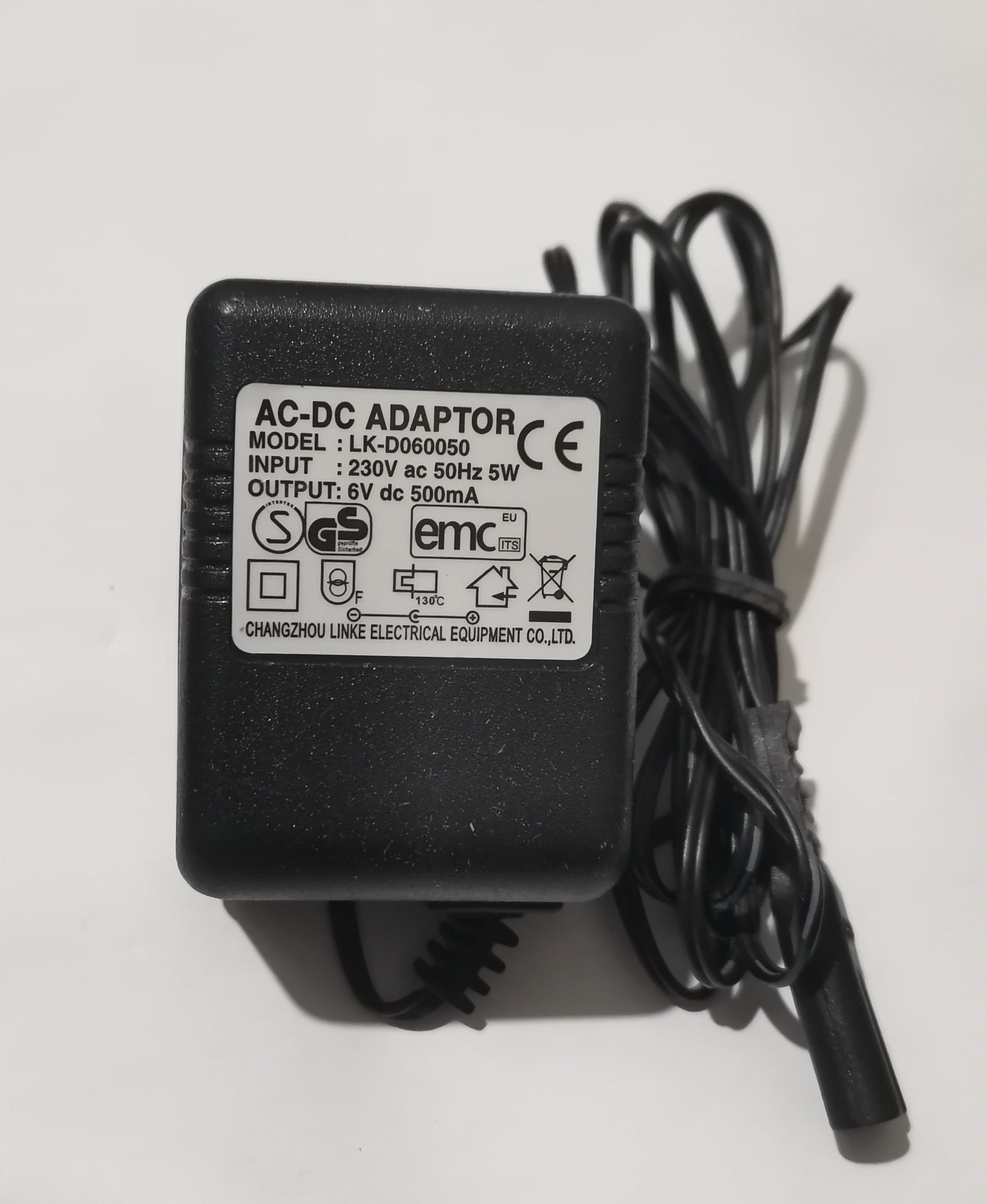 آداپتور 6 ولت 500 میلی آمپر