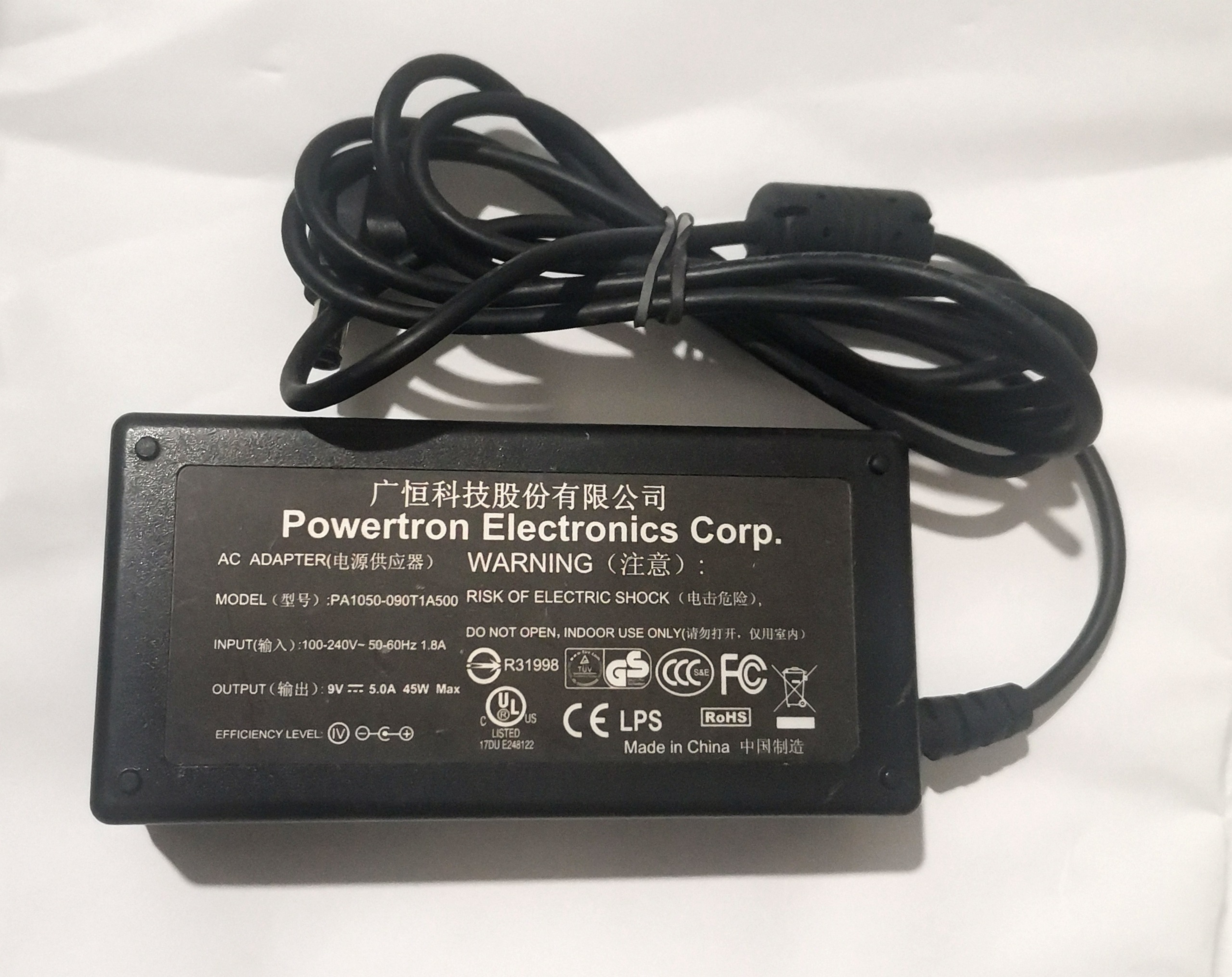 آداپتور 9 ولت 500 میلی آمپر سالم