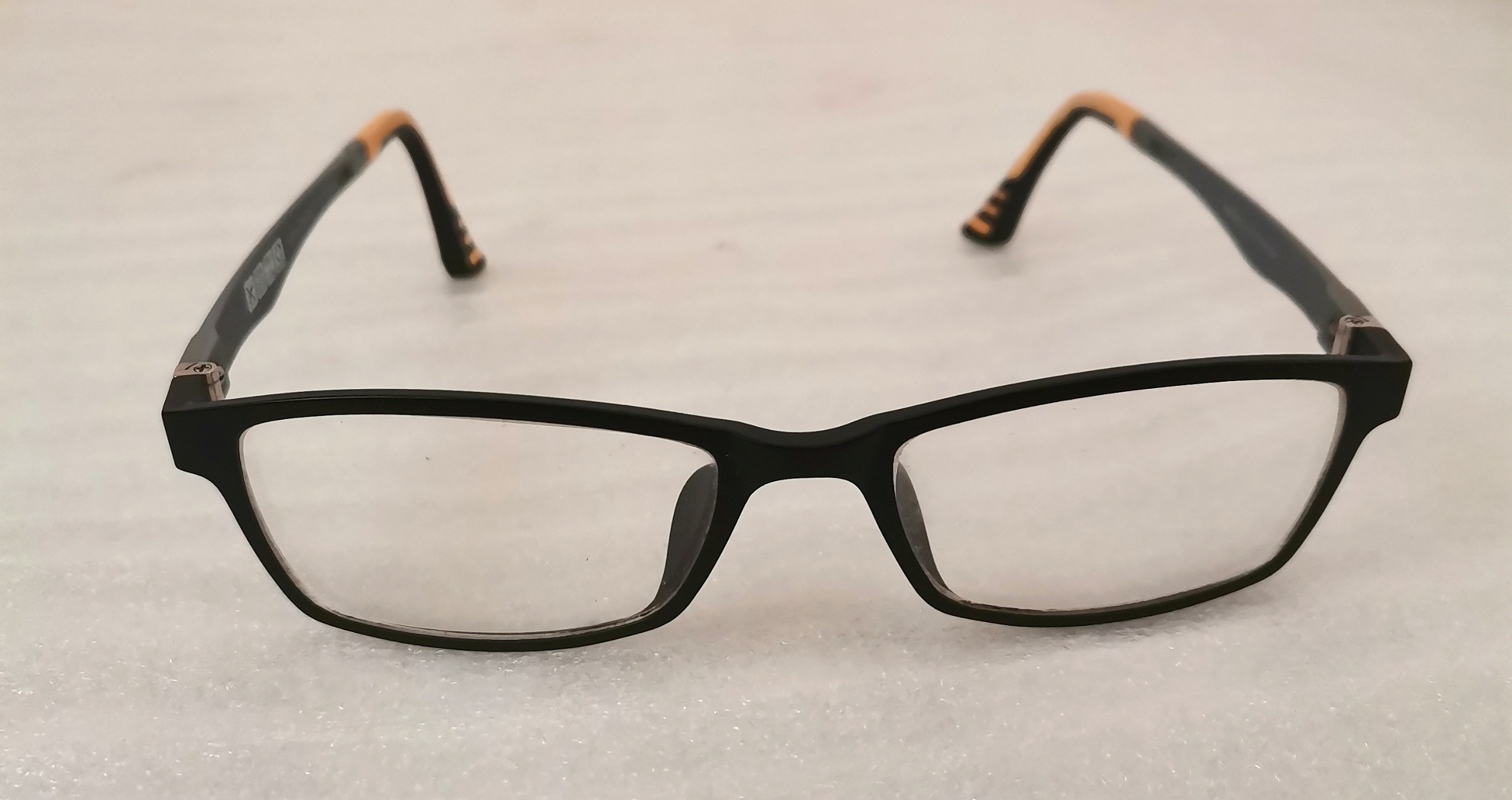 فریم عینک طبی