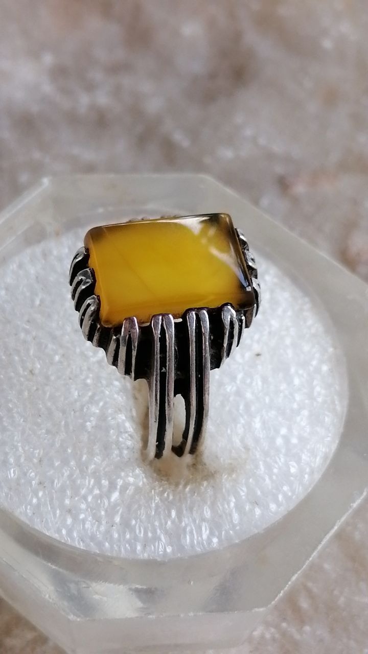 انگشتر نقره عقیق شرف الشمس توضیحات