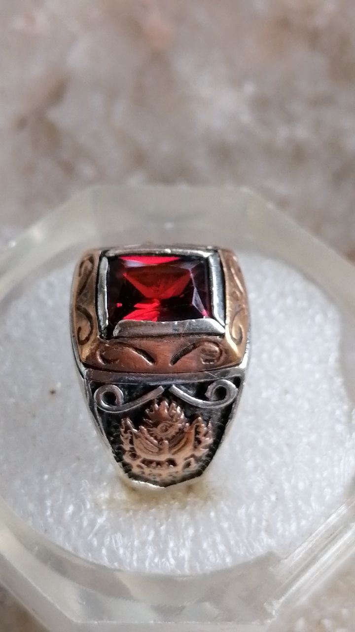 انگشتر نقره یاقوت گارنت اصل معدنی