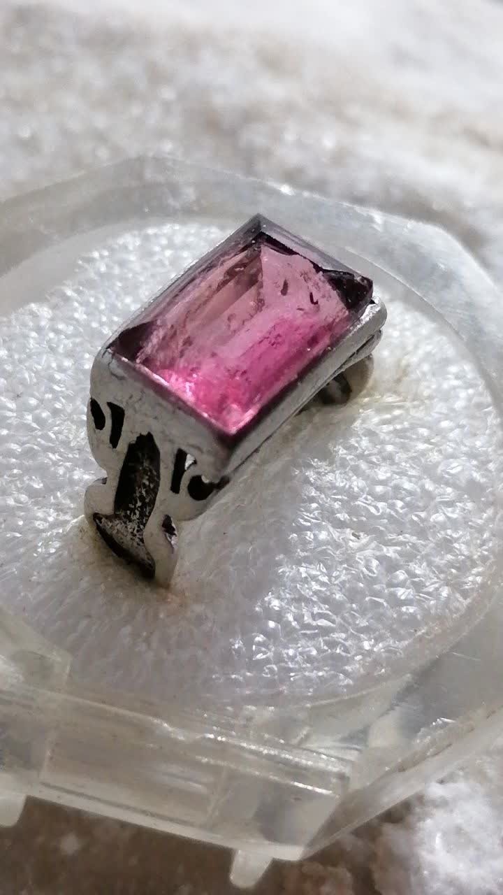 انگشتر نقره جواهری الکساندریت